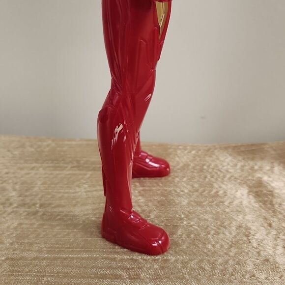 Iron Man Marvel Hasbro Red Suit Acruon Figure 12" - Picture 7 of 12